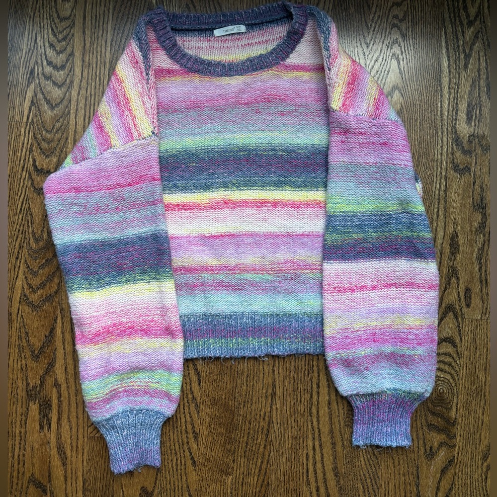 Timing colorful sweater